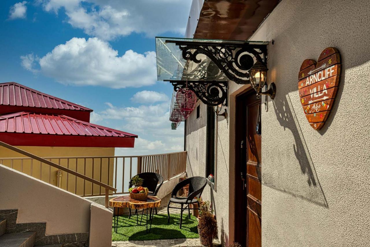 Stayvista At Arncliff Villa 5 Mins From Mall Road Mussoorie Exterior photo